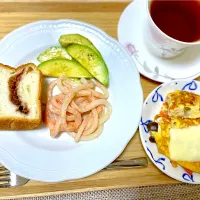 昼食 たらこうどんとキッシュ風| ふわふわさん