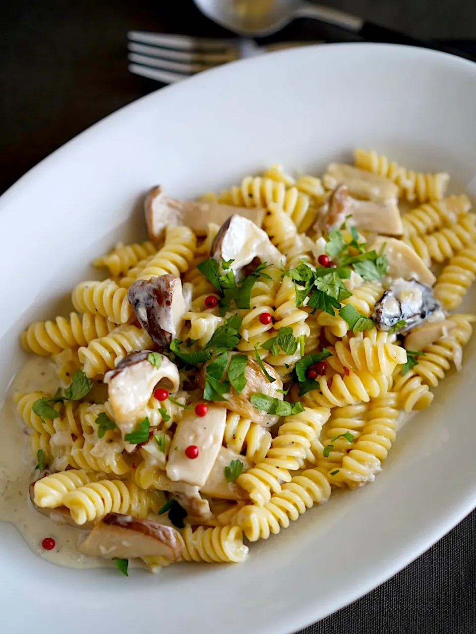 キノコとゴルゴンゾーラのパスタ|てつやさん