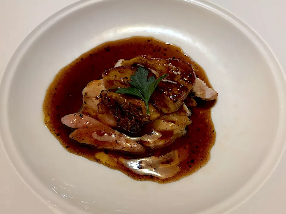 ④11月14日・［焼鳥コース］・熟成鶏のフォアグラソテー😊✨（上にちょこっと乗ってました😅）|山勝さん