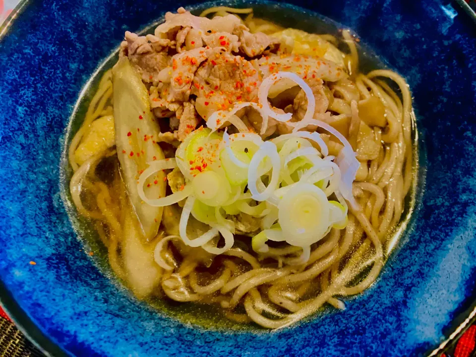 ✩.*˚牛ごぼう蕎麦|ゆきえもんさん