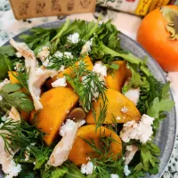 @きなこさんの料理 🔷レンジで柔らか鶏むね塩チャーシュー　味つけは生塩糀と自家製にんにく醤油🧄🔷→→🔷次郎柿と春菊のサラダ🥗🔷