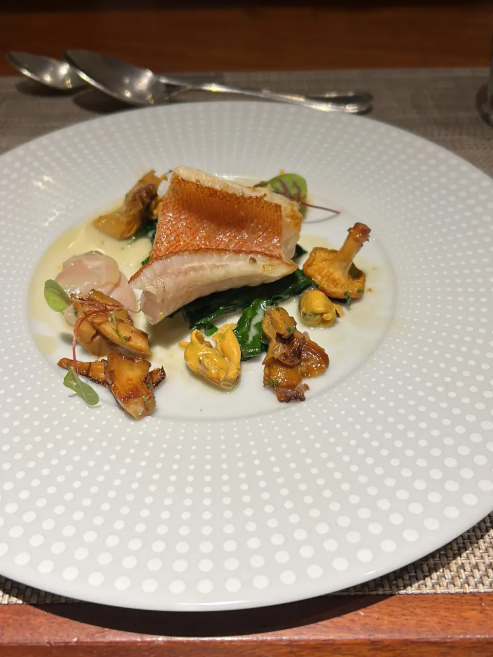 長崎産カサゴ、モン・サン・ミシェルのムール貝‼️|Yoshihiro  Hamasakiさん