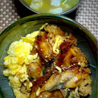 鰻丼|すくらんぶるえっぐさん