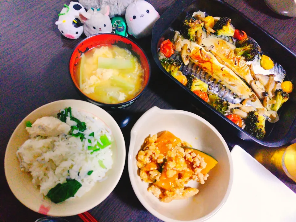 豆腐とシラスと小松菜の炊き込みご飯、レタスとブロッコリーのかき玉汁、鯖のアクアパッツァ、かぼちゃのそぼろ煮|サトリさん