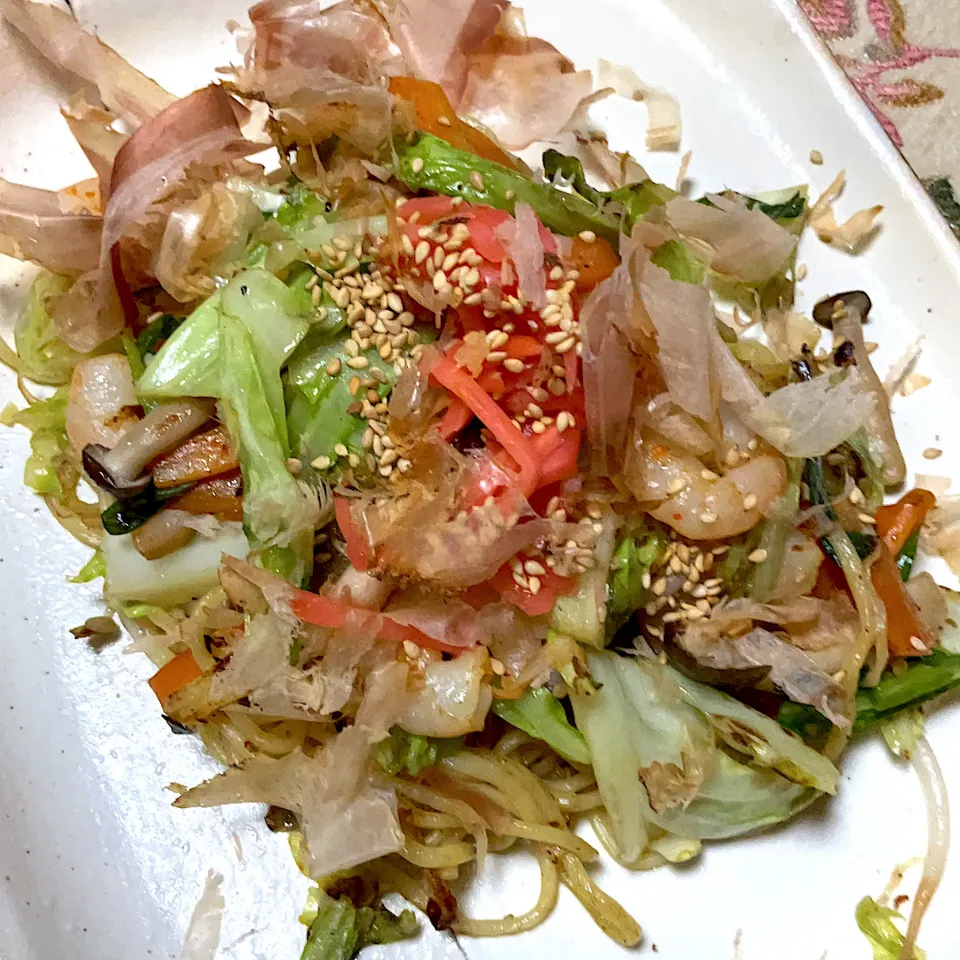 今日の夕飯🍽️焼きそば|Mahinaさん