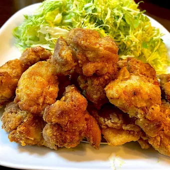 Snapdishの人気料理写真:鶏もも唐揚げ