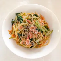 11/15のお昼ごはん　桜えびとセロリのクリームパスタ|卯月さん