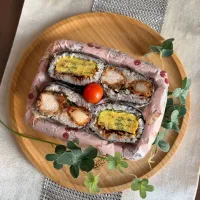 11/16❤︎私のおにぎらず弁当🍙🍂

＊ 築地松露とびたま玉子焼きおにぎらず
＊ 甘酢から揚げおにぎらず| Makinsさん