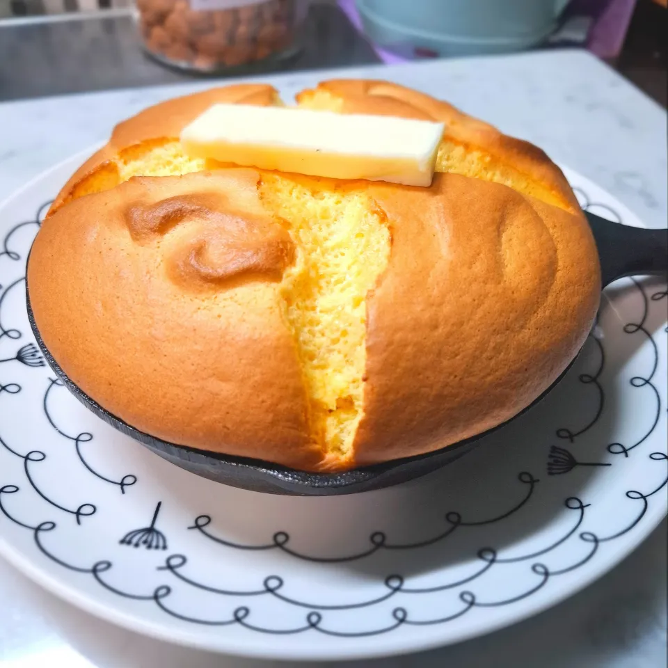 朝食🥞スキレットパンケーキ|ゆきさんさん