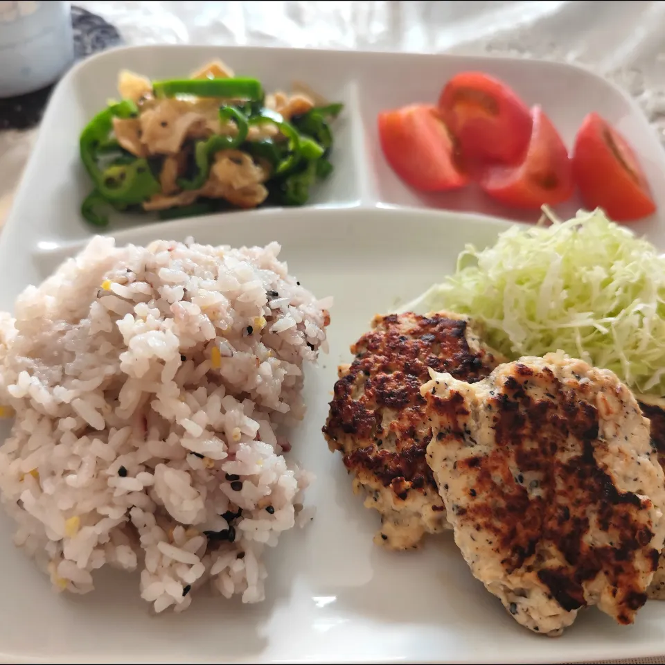 鶏ミンチ豆腐つくねの朝昼メニュー|m.rafuさん