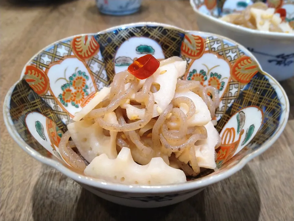 れんこんと糸こんにゃくのきんぴら|古尾谷りかこさん