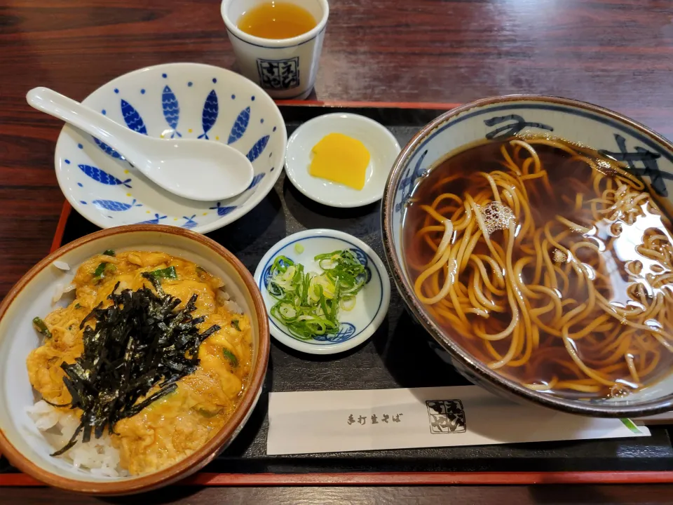 かけそばと玉子丼|みなまさん