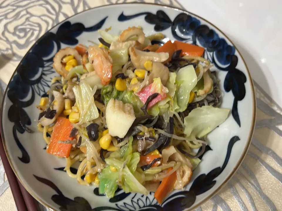 ちゃんぽん風焼きそば|卍さん