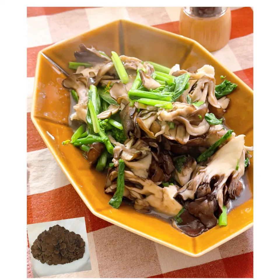 黒舞茸とアスパラ菜の蛤汁炒め煮|＊Aloha＊さん