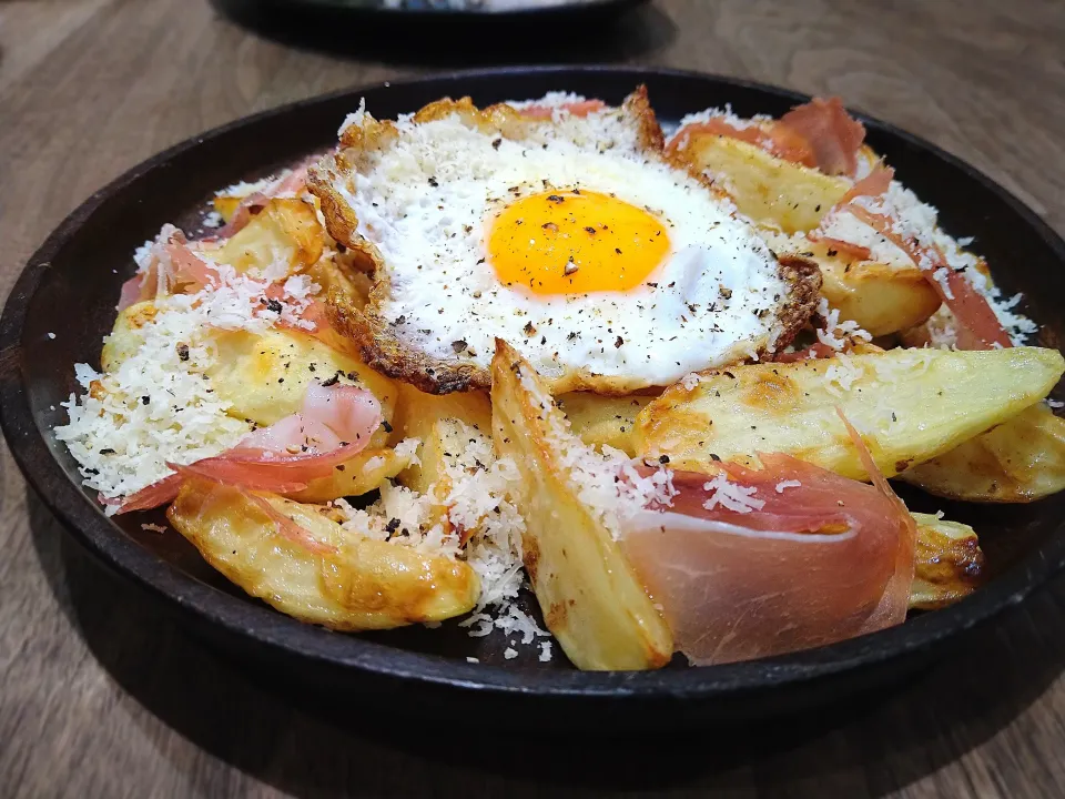 ウエボスロトス|古尾谷りかこさん