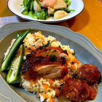 にんじんとツナのピラフ、グリルドチキンとミートボール添え|Mikaさん