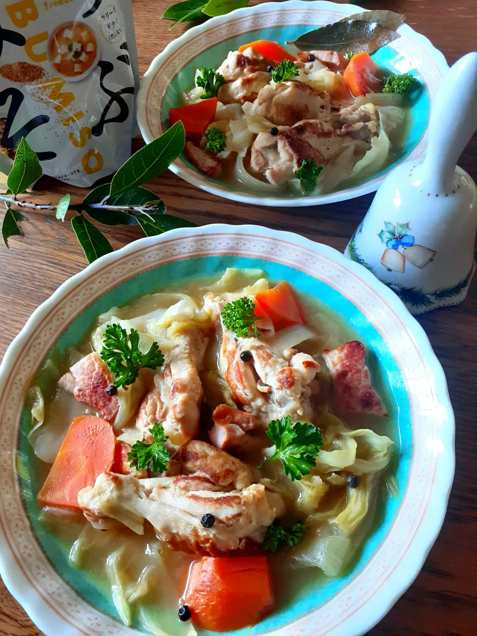 つぶみそでキャベツと鶏手羽元の煮込み|fumfumさん