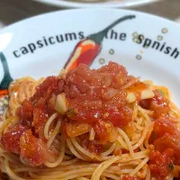 カプ◯チョーザのトマトとニンニクのバスタの真似|f.1125beさん