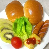 バターロールモーニング|besさん