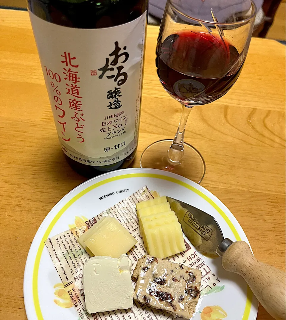 チーズと赤ワイン🍷|がおりんさん