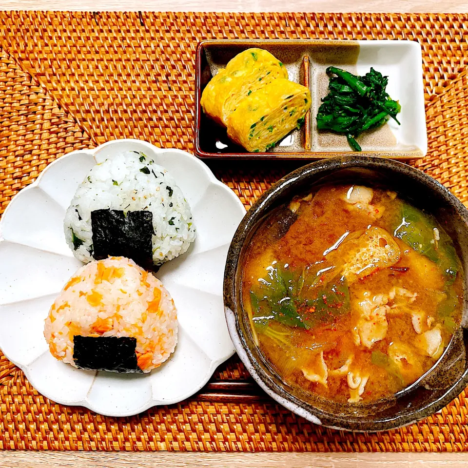 🍙昼【おにぎり＆豚汁】🐷|Laniさん