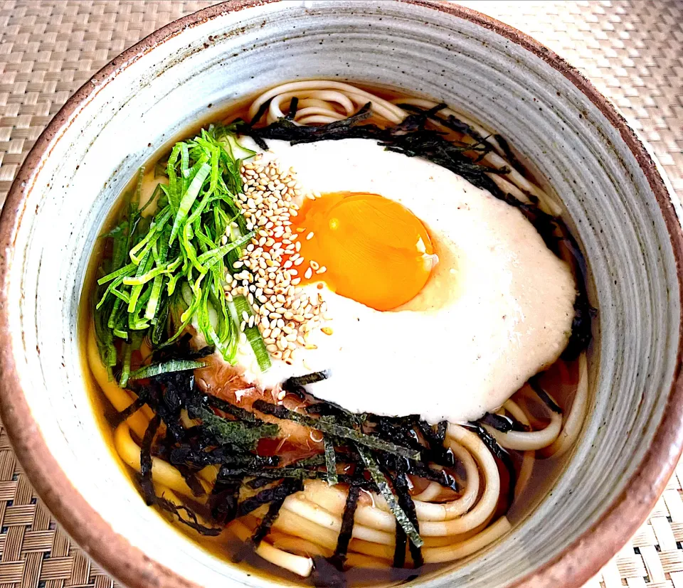 リモートワークのおひとり様ランチ🥢冷やし月見とろろうどん|KANAさん