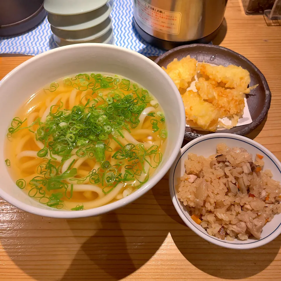 イカ天うどん w/ かしわ飯(小)|T. Wonderさん