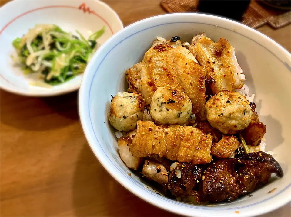 焼き鳥丼と三つ葉ともやしのナムル|リフルシャッフルさん