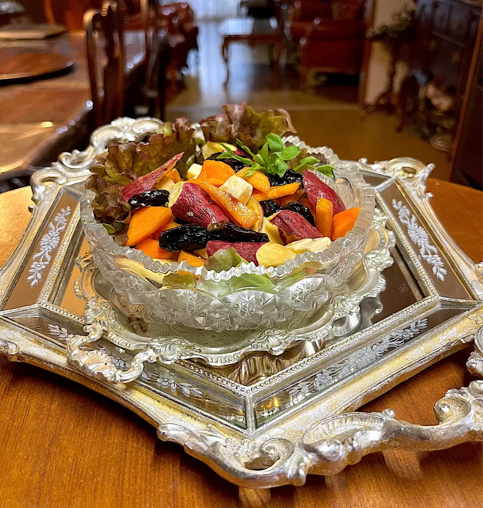 柿コンポート＊さつまいも🍠レーズン🍇クリチオリーブオイル🍋チーズ和え|henryさん