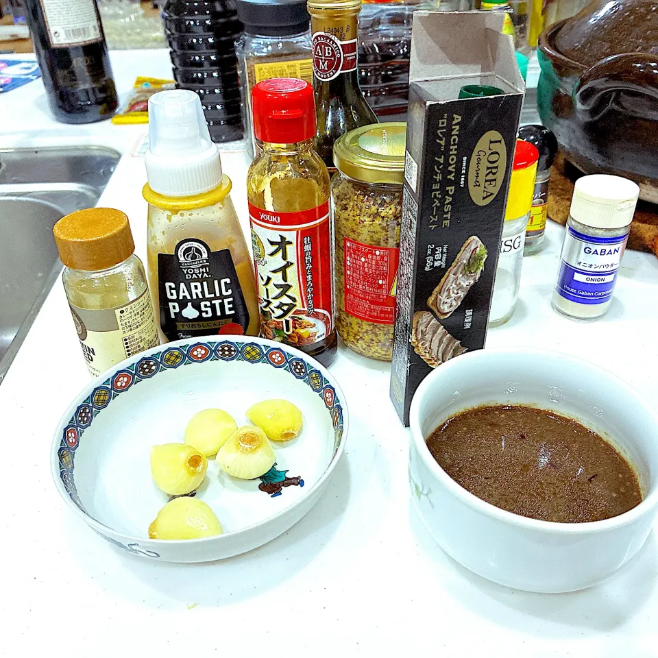 バルサミコマスタードドレッシング。バルサミコ酢、オリーブオイル、オイスターソース、クミンパウダー、ブラックペッパー、ガーリックペースト、粒マスタード、オニオンパウダー、アンチョビペースト、味の素。|くろーぶやんさん