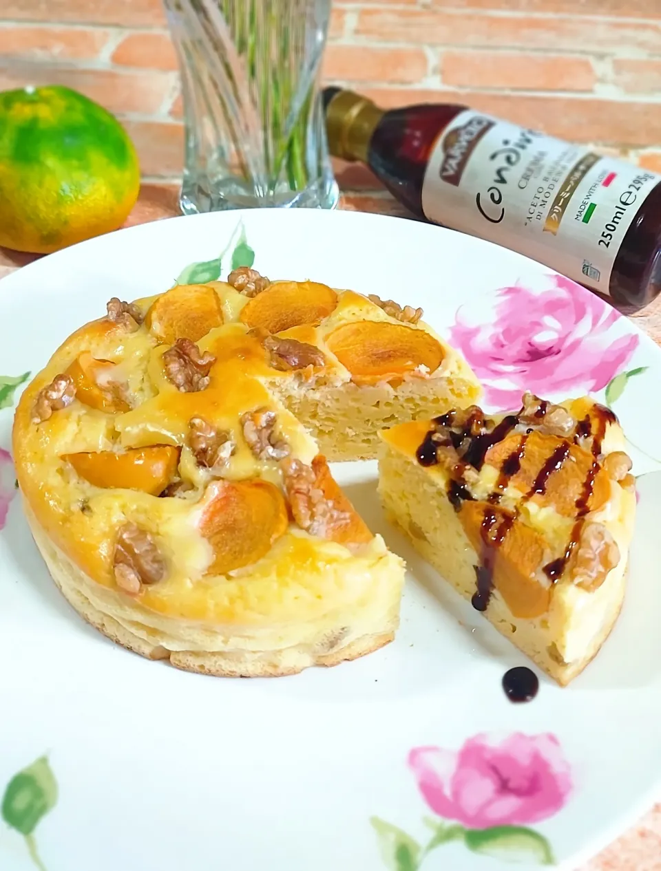 fumfumさんの無花果のヨーグルトケーキを柿で|みったんさん