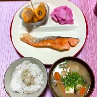 鮭焼きました|akkoさん