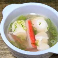 パパ作🥸豆腐とカニカマのスープ|ぱんだのままんさん