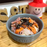 海鮮丼| まりもこさん