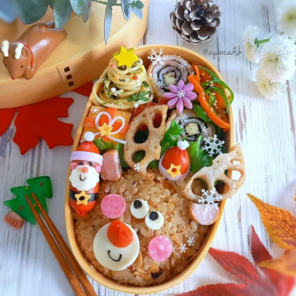 炊き込みご飯トナカイさんの
クリスマス弁当✨🎄✨|ayano.adshさん
