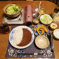 カレーライス、薄切りかぼちゃの素揚げ、簡単寄せ鍋、サラダ、九州沢庵、烏龍茶、ヨーグルト、プリン(夕飯)|enarinさん