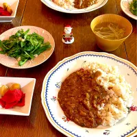 晩ごはん♯カレー🍛♯鎌倉野菜♯ルッコラ♯大根梅酢♯自家製らっきょう|小松菜さん