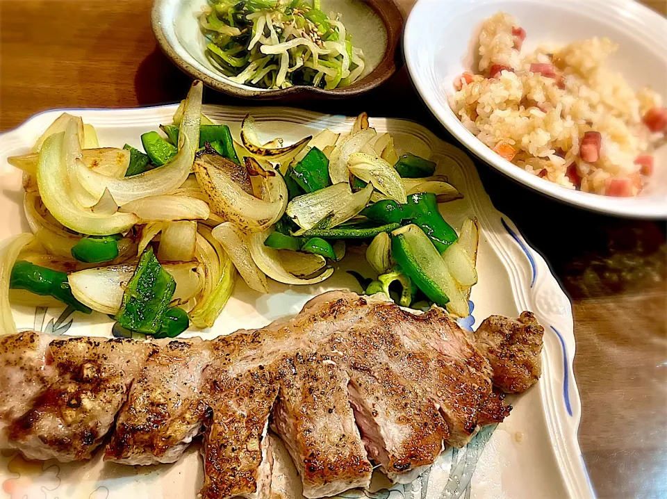 ポークソテーと焼き飯|リフルシャッフルさん