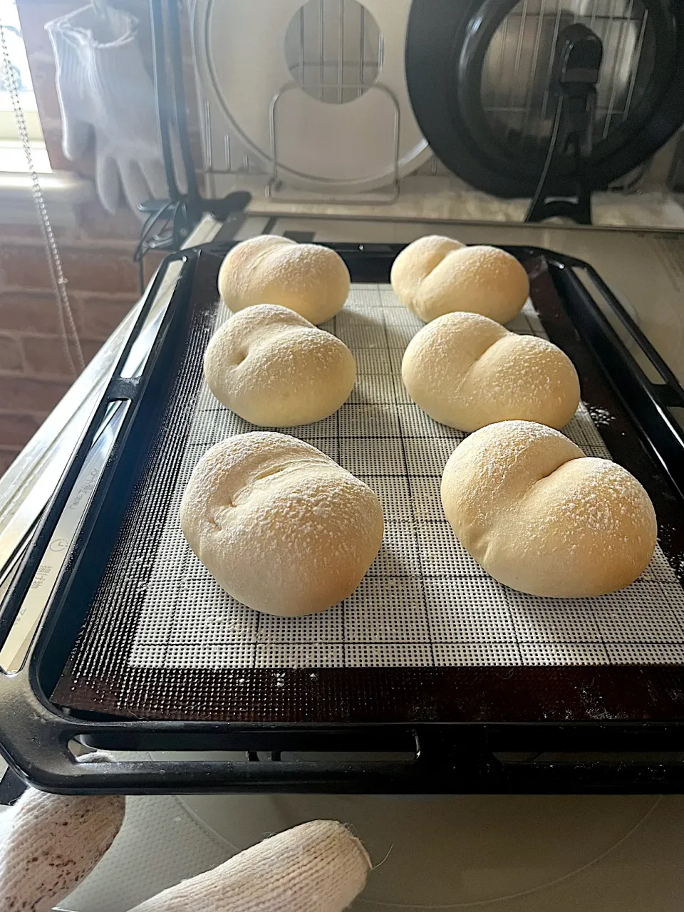 chieko ♪さんの料理 糀甘酒の白パン焼けました😊|chieko ♪さん