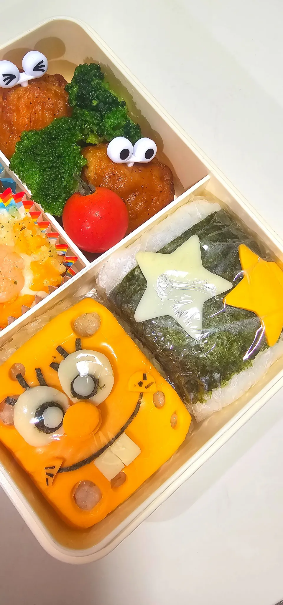 校外学習🚍お弁当🐑|00shellyさん