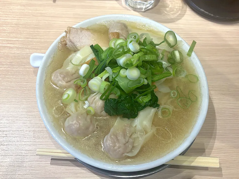 大脇さんの料理 【食べログ ラーメン TOKYO 
百名店 2023~2024 選出店】 
桜上水 船越 
プロトタイプ "老鶏中華そば" 並
 (150g、1,200円) 
＋生卵 (別椀、100円)
＠桜上水4分
25286
〈醤135塩46噌󠄀20タ10昆9出15
F16冷27混3つ3焼1ポ1〉|meixuziさん