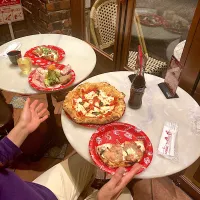 マルガリータ、ビアンカハーフ、グリージャハーフ、アンティパストミストをいただきまーす😋（実況中継中）|なびさん