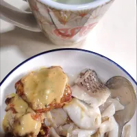 Fish Hor Fun with salted egg pork chops 🤤😋😆 🍋warm water| 🍒lynnlicious🍒さん