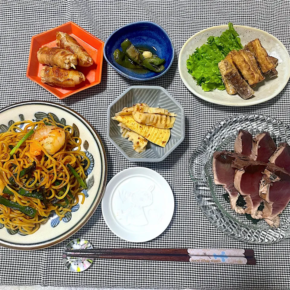 エビニラ焼きそば|ゆさんさん