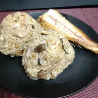 ホッケとしめじのおにぎり|みっつさん