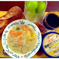 寒い日は🥶シチューです♪牛乳🥛マシマシ