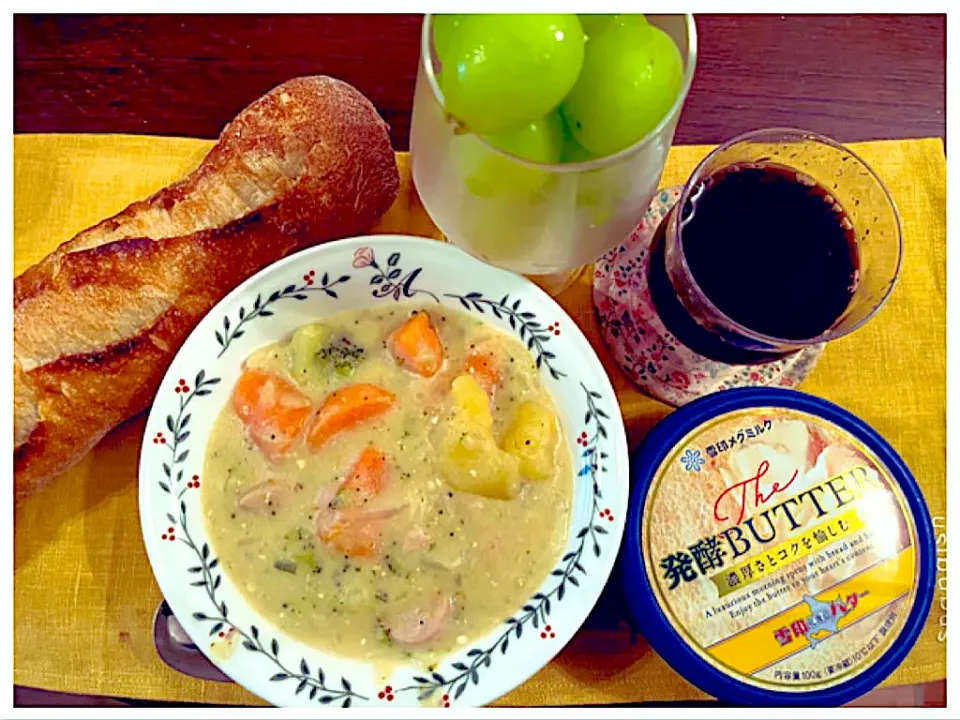 寒い日は🥶シチューです♪牛乳🥛マシマシ|ワイントンさん