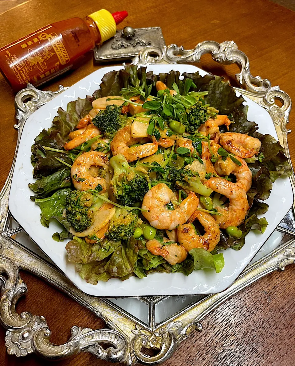 海老チリ🦐ブロッコリー🥦枝豆🫛シラチャーマヨ|henryさん