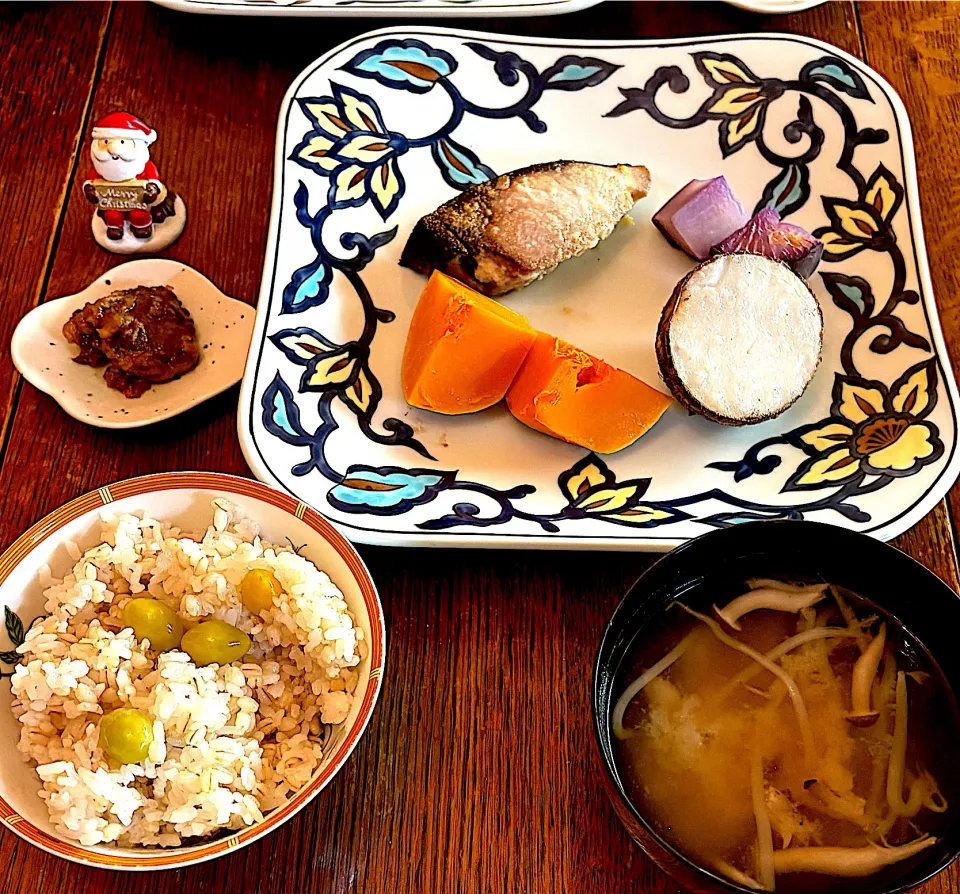 晩ごはん♯ブリ♯鎌倉野菜♯バターナッツかぼちゃ♯里芋♯大根♯グリル|小松菜さん