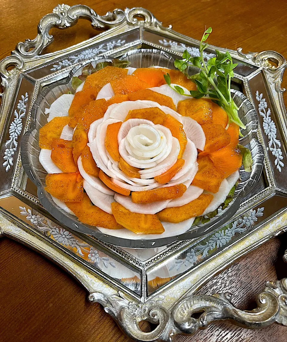 柿と大根のカプレーゼ💐|henryさん